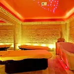 Pałac Saturna 4* Czeladź