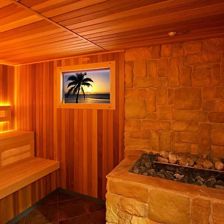 Palac Saturna Czeladź