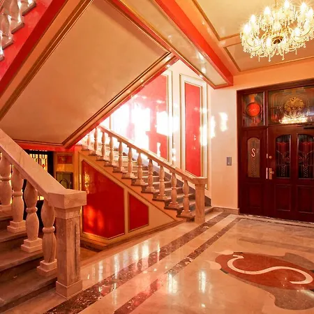 Rezort Palac Saturna 4*