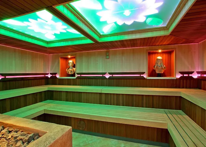 Palac Saturna Resort